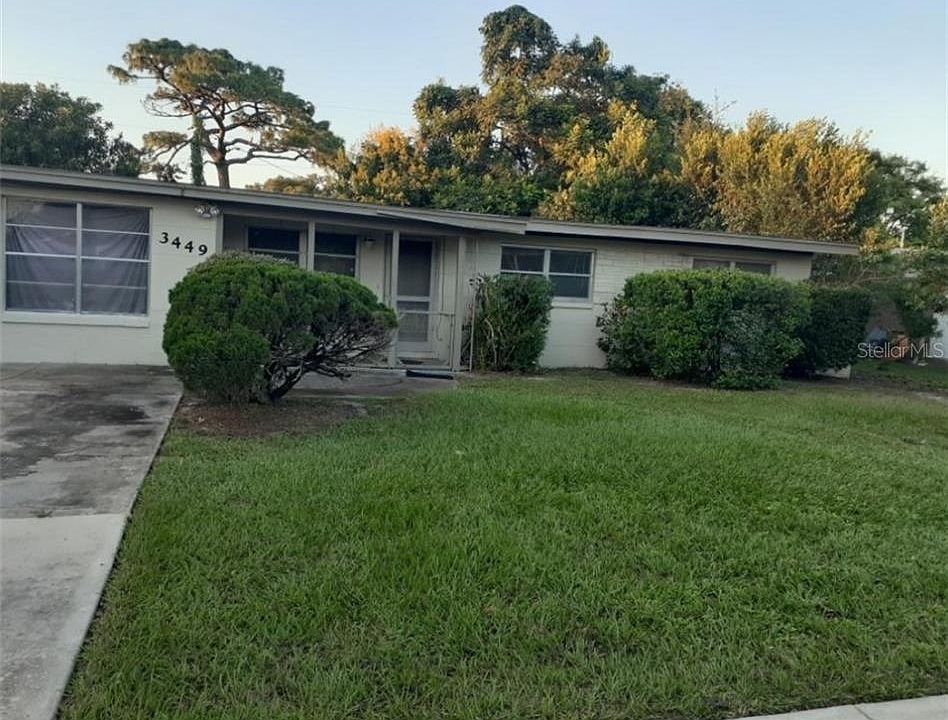 1st image of 3449 Arbutus Ln