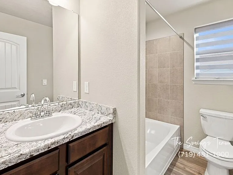 5338 Kingscote Dr — Photo 32