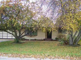 10342 Brenda St, Savanna, IL 61074