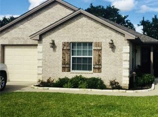 1004 Copperas Bnd, Caldwell, TX 77836