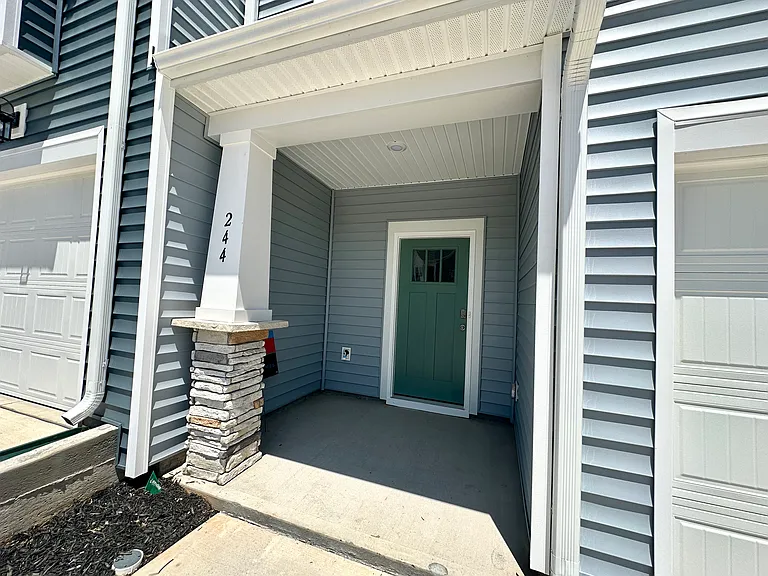 244 Silo Ridge Dr — Photo 3