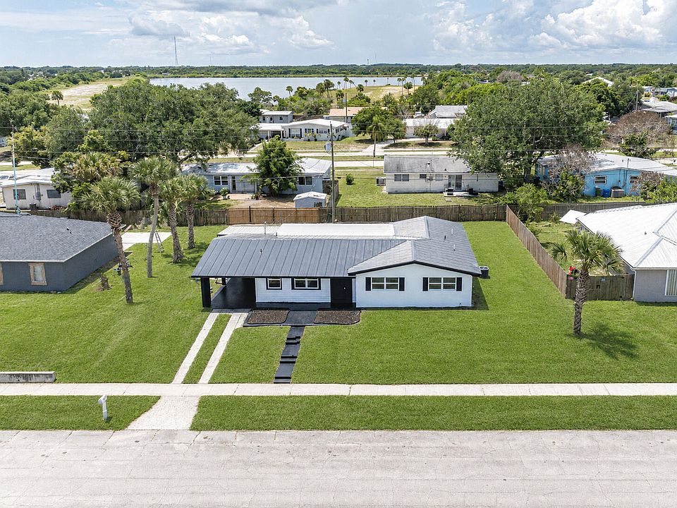 1st image of 375 Manly Avenue