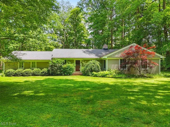 463 Overlook Rd, Gates Mills, OH 44040