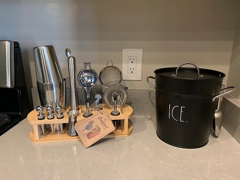 Make yourself a cocktail after a long day hiking in Sedona or shopping in Old Town Cottonwood.