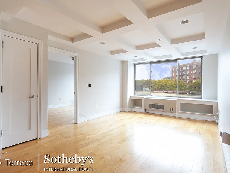 6405 Yellowstone Blvd #208A — Photo 2