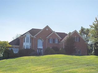 280 Oak Hill Ct, Easton, PA 18042