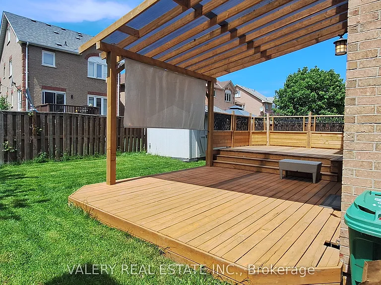 68 Mullis Cres #1 — Photo 20