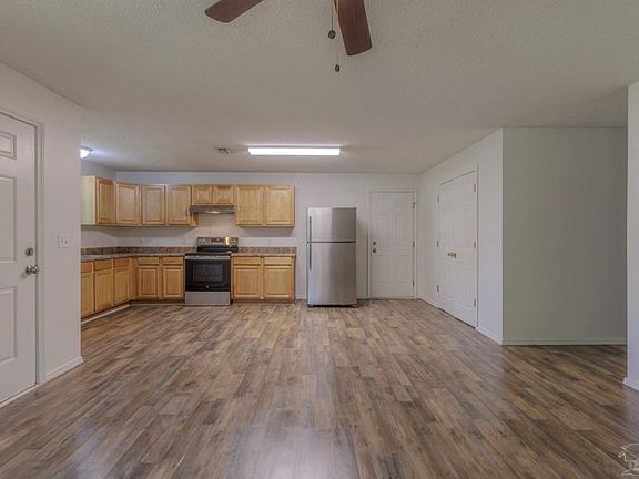 4th image of 105 Citrus St
