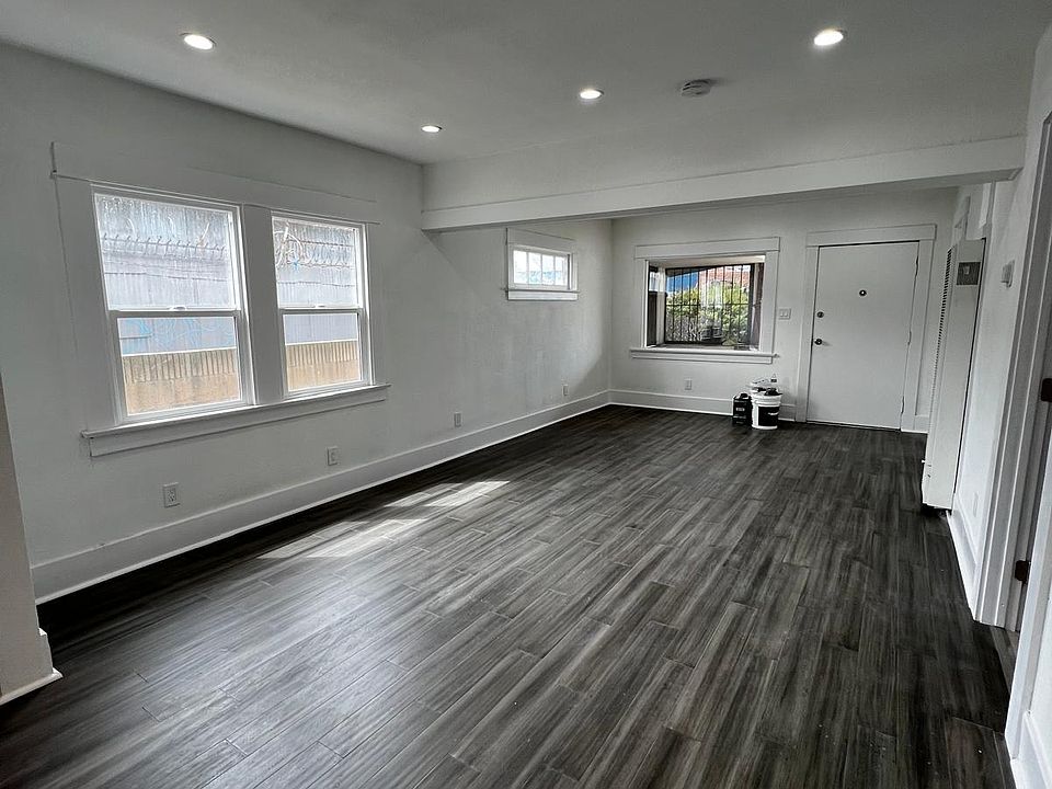 1st image of 958 W 60th St #1