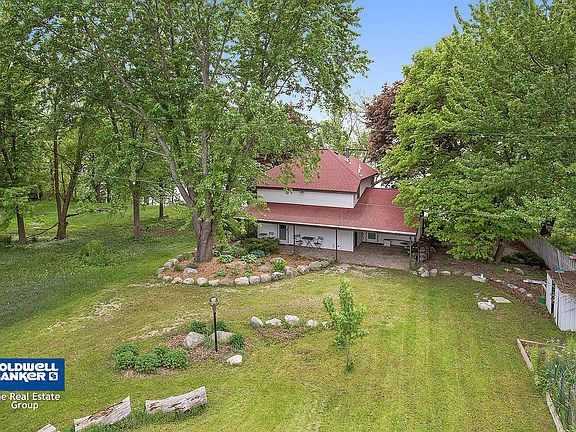 Large lake front lot