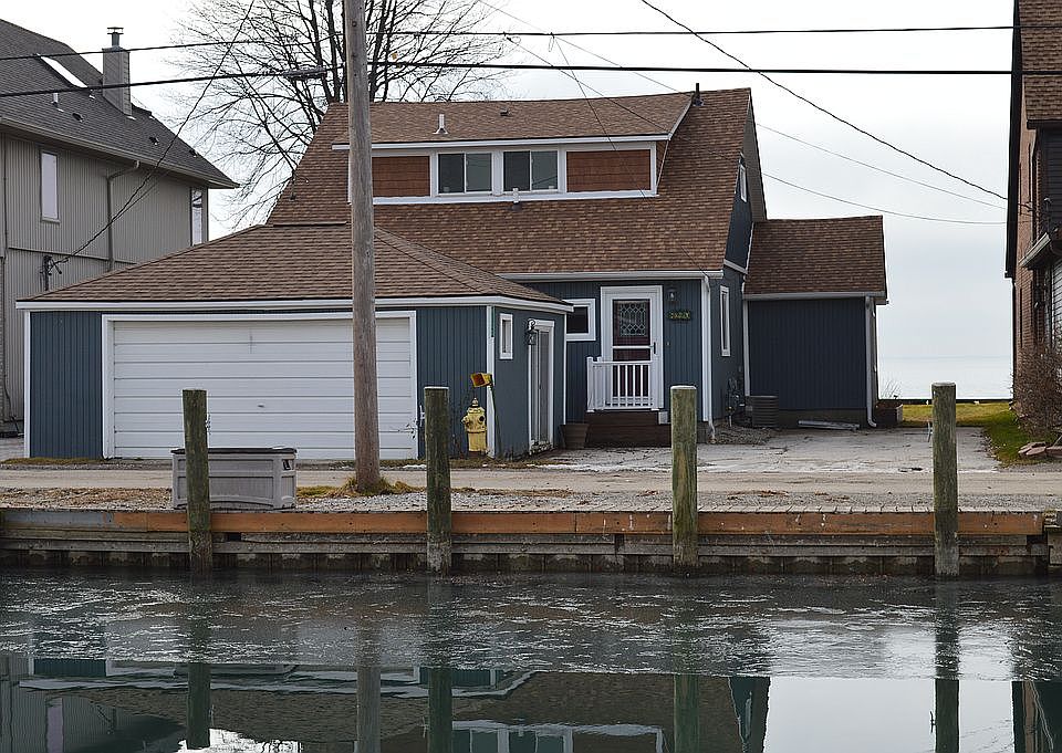 1st image of 8220 Long Island Ct