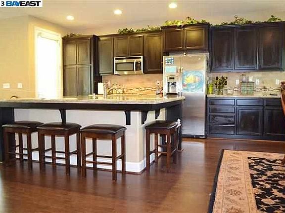 3rd image of 3331 Araldi Ln