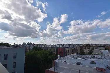 Rented by Tapiro Realty