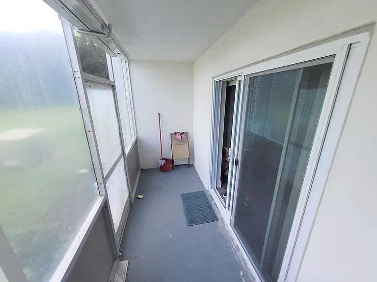 101 Hastings E #G — Photo 36