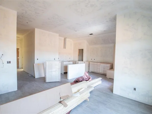 13101 NE 9th St, Choctaw, OK 73020