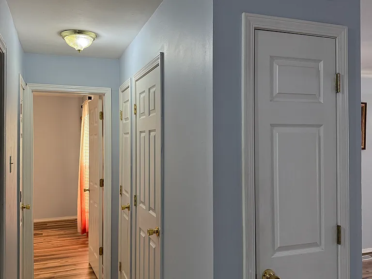 11910 Gravois Rd #3 — Photo 5