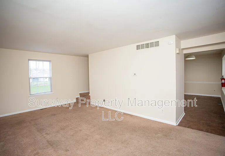 5729 Irving Ave — Photo 5