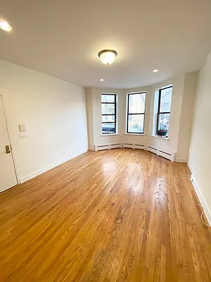 Rented by Amin Property Group Inc | media 11