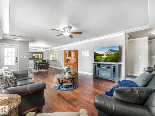 5406 46th Ave, Wetaskiwin, AB T9A 0H7