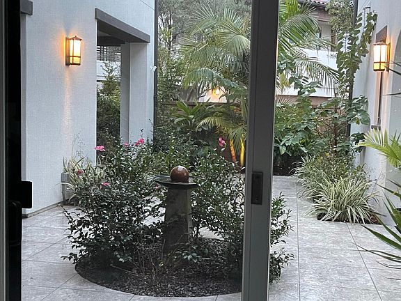 5th image of 6425 Meadowbrush Cir
