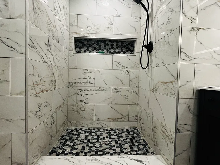 212 E Main St #1 — Photo 7