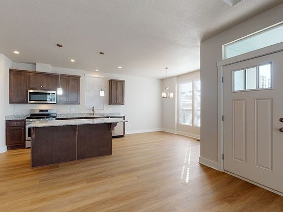 4th image of 3595 Santa Fe Ave Spc 140