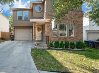 10126 Amber Flora Dr, San Antonio, TX 78251