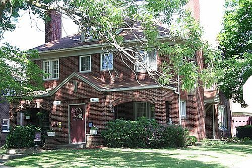 1st image of 4261 Chester Dr