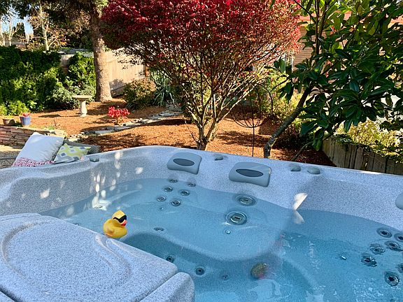 Relax in the hot tub!