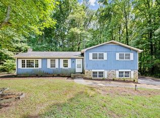 1665 Dogwood Ln, Acworth, GA 30102