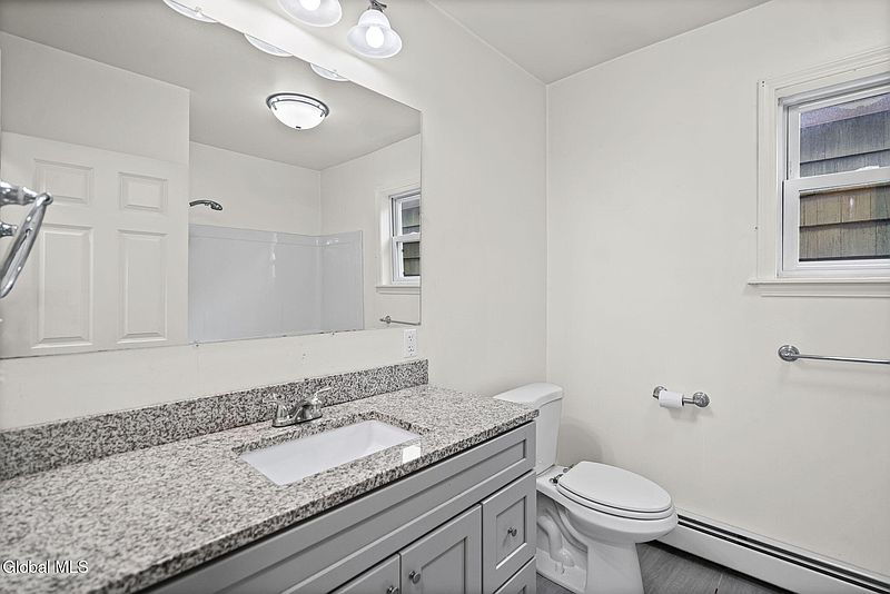 3rd image of 38 James Street