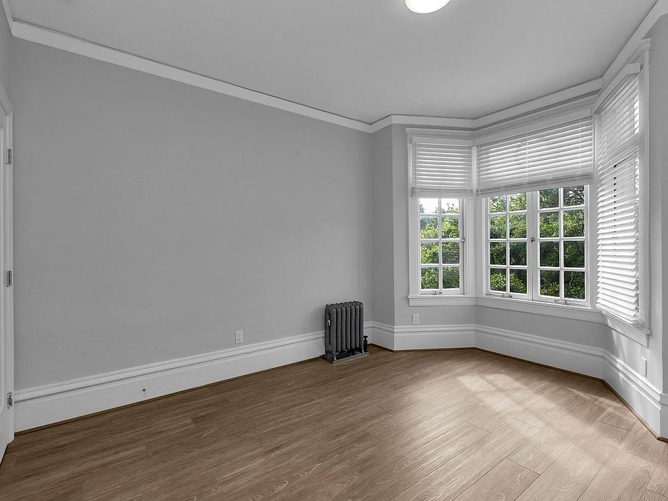 1st image of 2730 Sacramento St APT 4