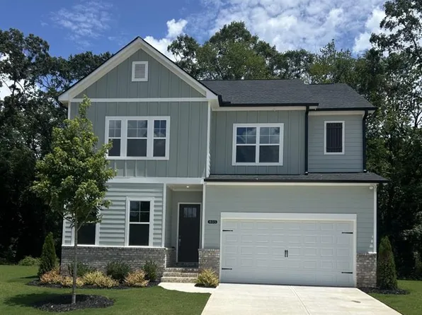 405 Crimson Feather Dr, Jefferson, GA 30549