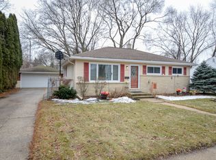 2115 Garland Ave, Waukesha, WI 53188