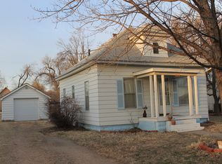 620 W 12th Ave, Hutchinson, KS 67501