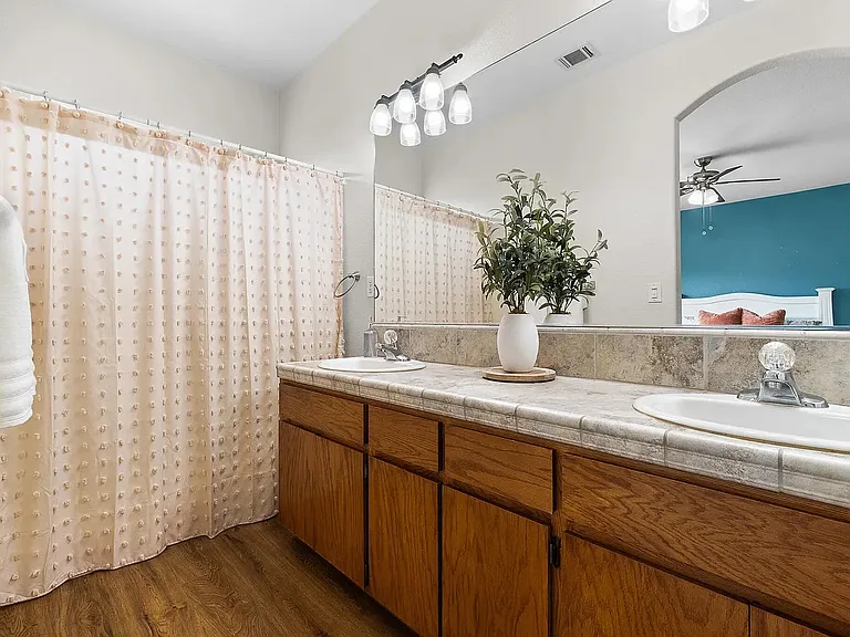 7364 Ensminger Ave — Photo 14