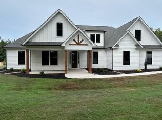 3111 Chatham Dr, Seneca, SC 29678
