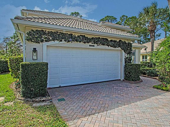 5th image of 8085 SE Morningwood Pl