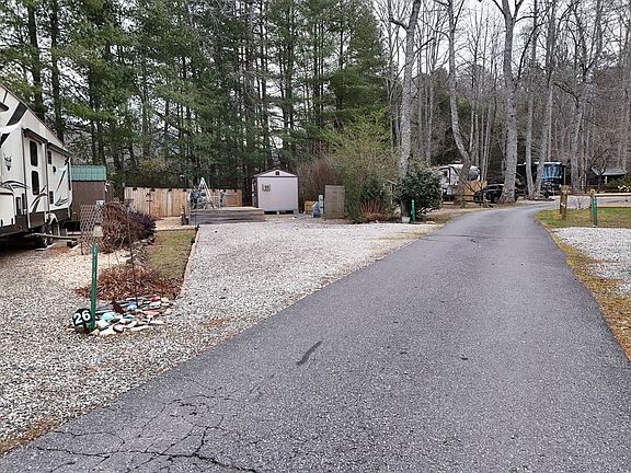 3rd image of 496 Choestoe Valley Cir