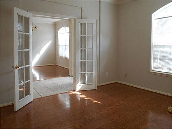 5th image of 2370 Windy Cove Ct