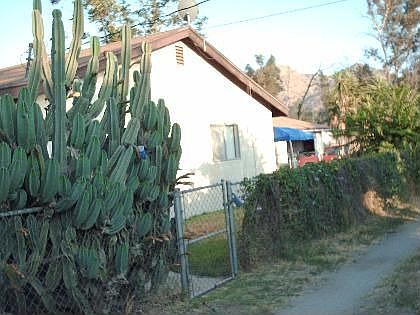 3rd image of 15827 Rose Ave