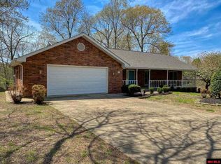 402 Northpointe Dr, Mountain Home, AR 72653