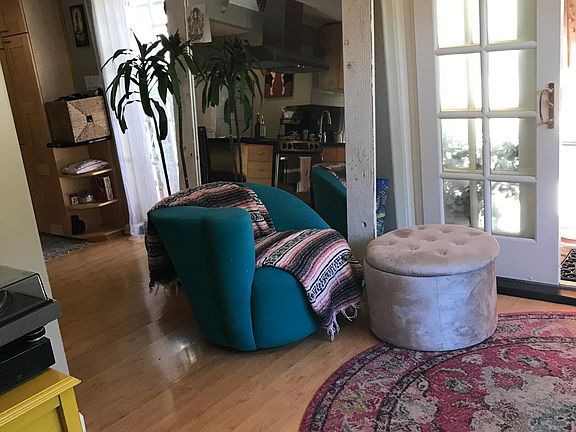 4th image of 189 W Highland Ave