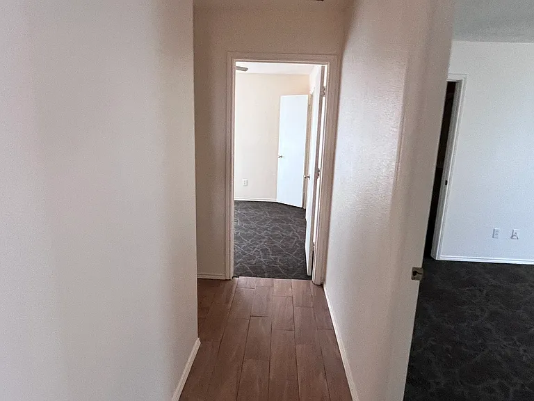 8555 Stetson Dr — Photo 10