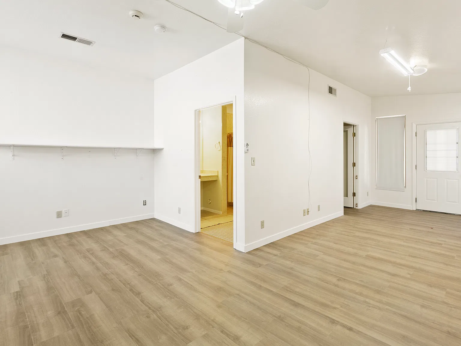 4 bed, 1920 sqft, $2,700 — Photo 4