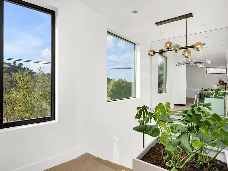 2021 Davies Way — Photo 19