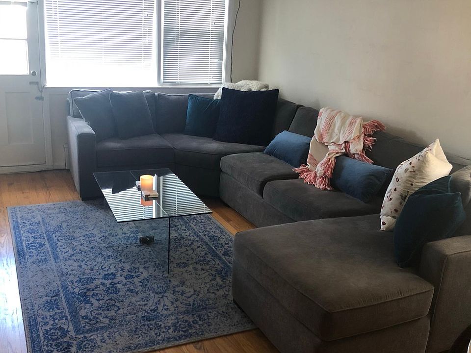 1st image of 438 E Broadway #301