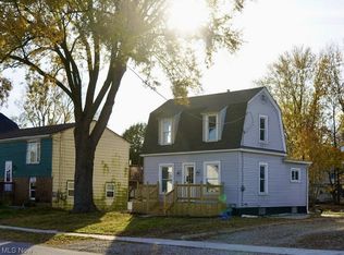 57 S Seneca St, Rittman, OH 44270