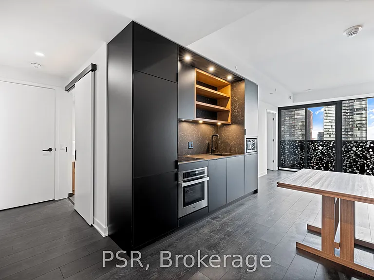 55 Charles St E #3101 — Photo 9
