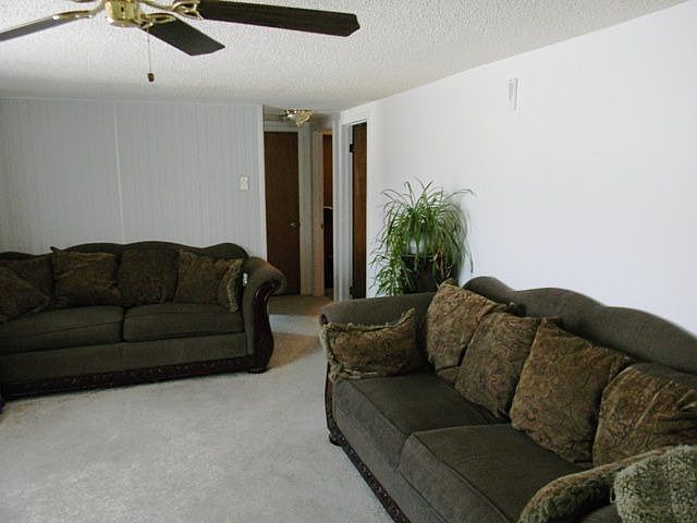 2nd image of 415 N 9 E